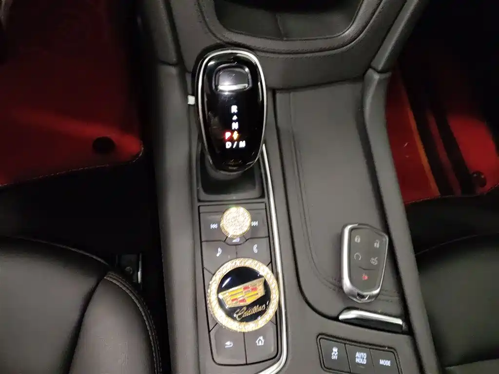 CADILLAC XT5
