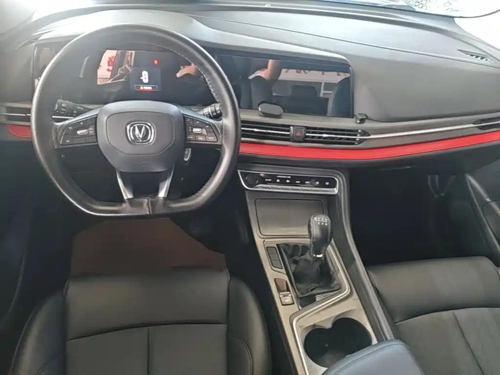 Фото 10 - Changan CS55 PLUS