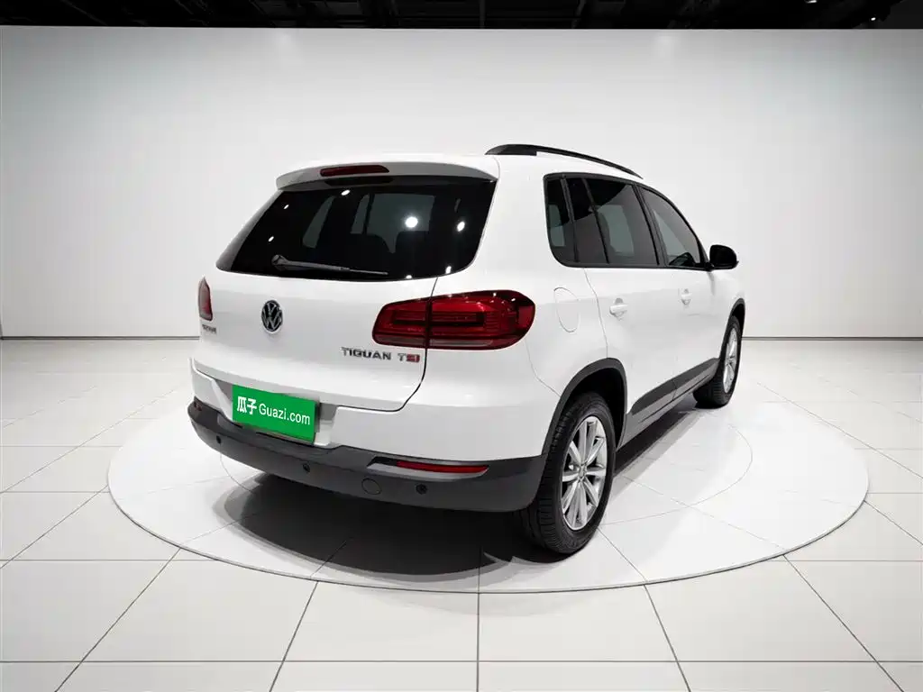 Volkswagen Tiguan 2015 1.8TSI Automatic 2WD Comfortline фото 7