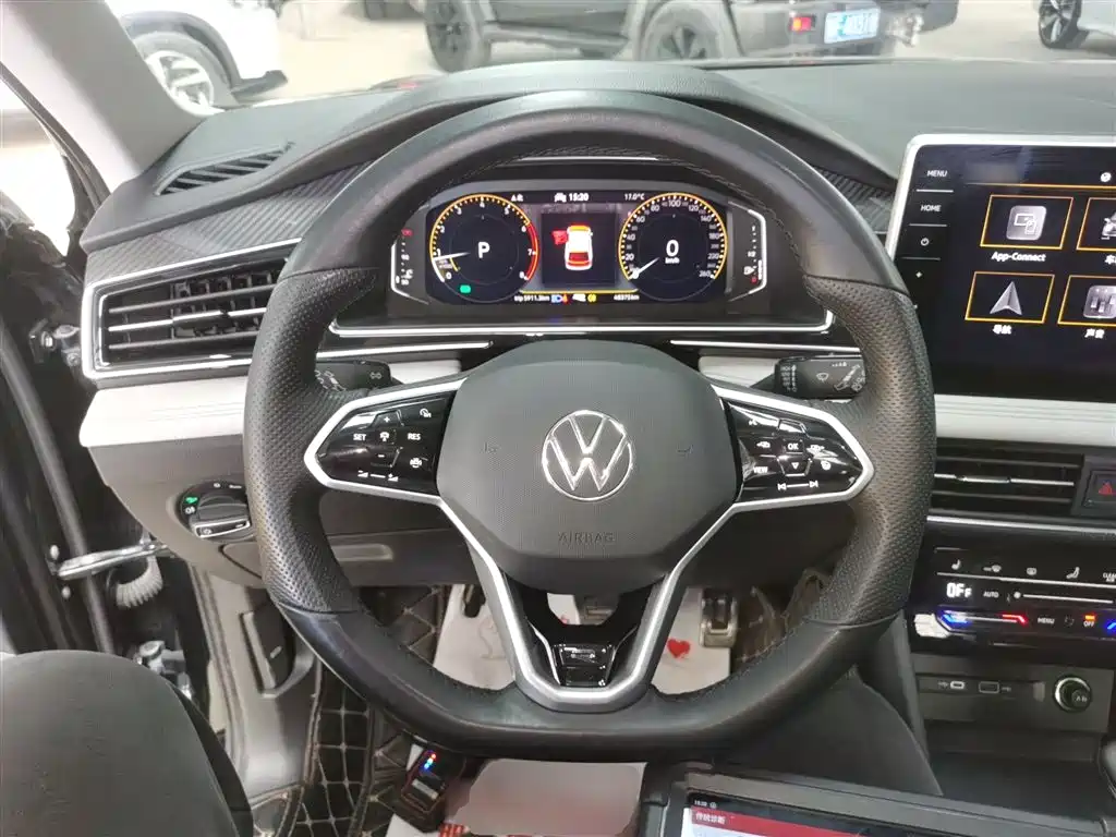 Volkswagen Tiguan L 2022 330TSI Auto 2WD R-Line Premium Edition фото 11
