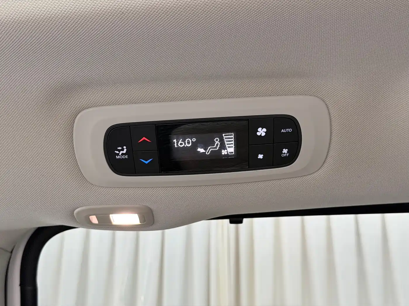 Chrysler Pacifica 2019 2017 3.6L Premium Edition