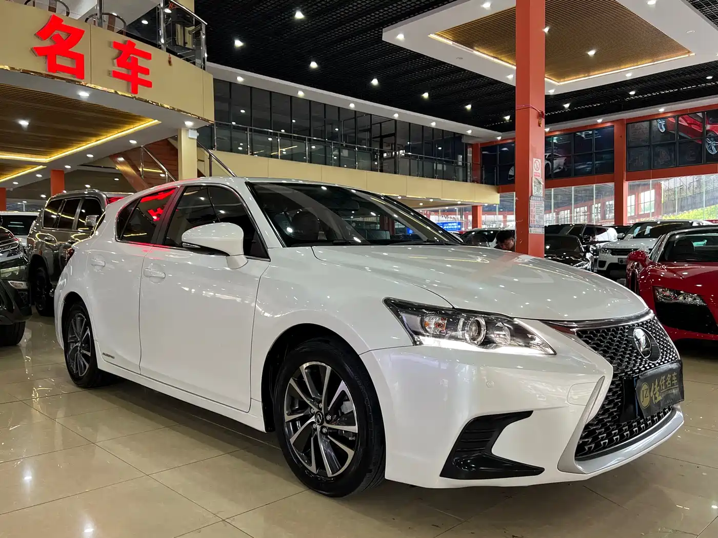 Lexus CT 2017 CT200h Elite Edition Monochrome China V фото 3