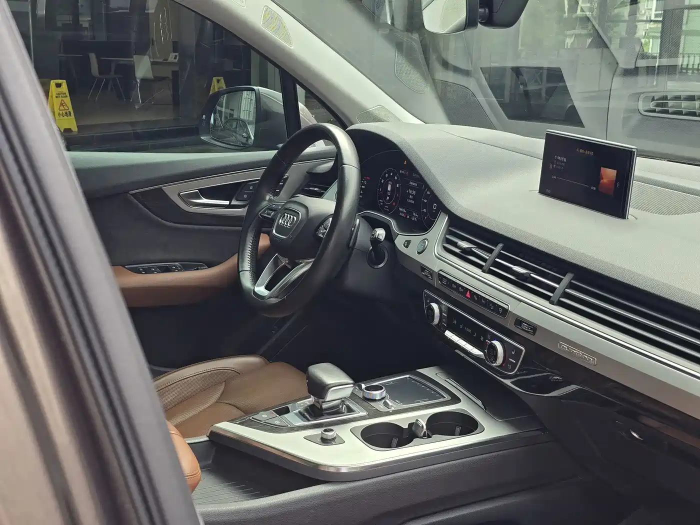 Photo 9 - Audi Q7
