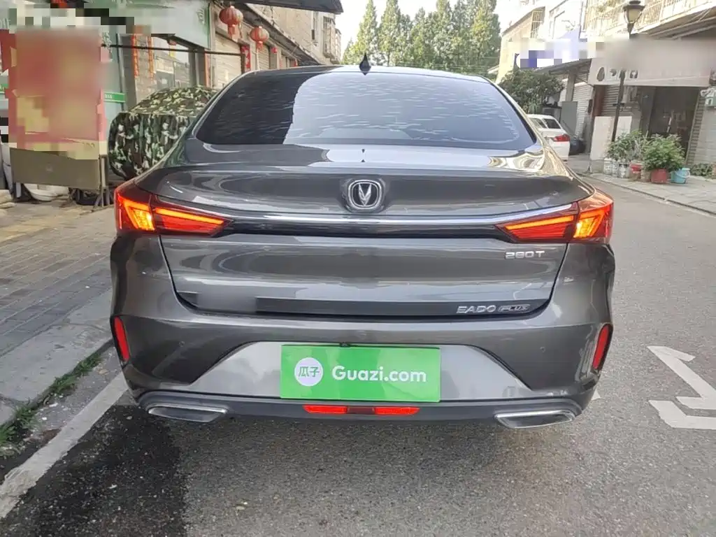 Фото 6 - Changan Eado