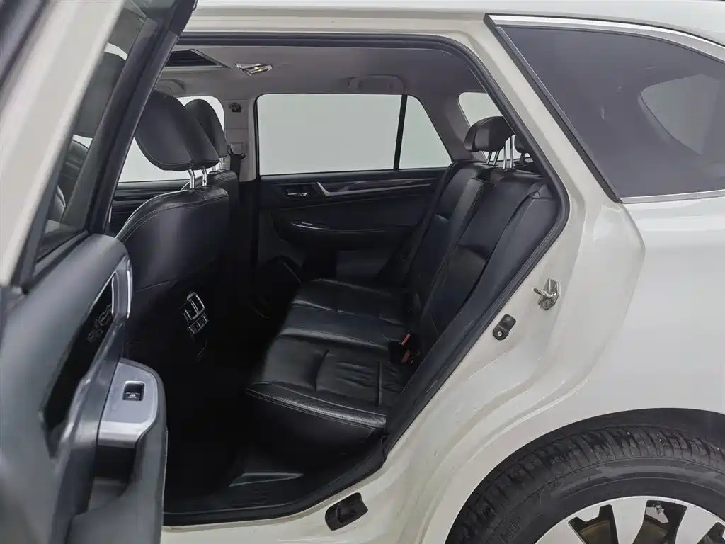 Subaru Outback 2015 2.5i Sport Navigation Edition фото 15