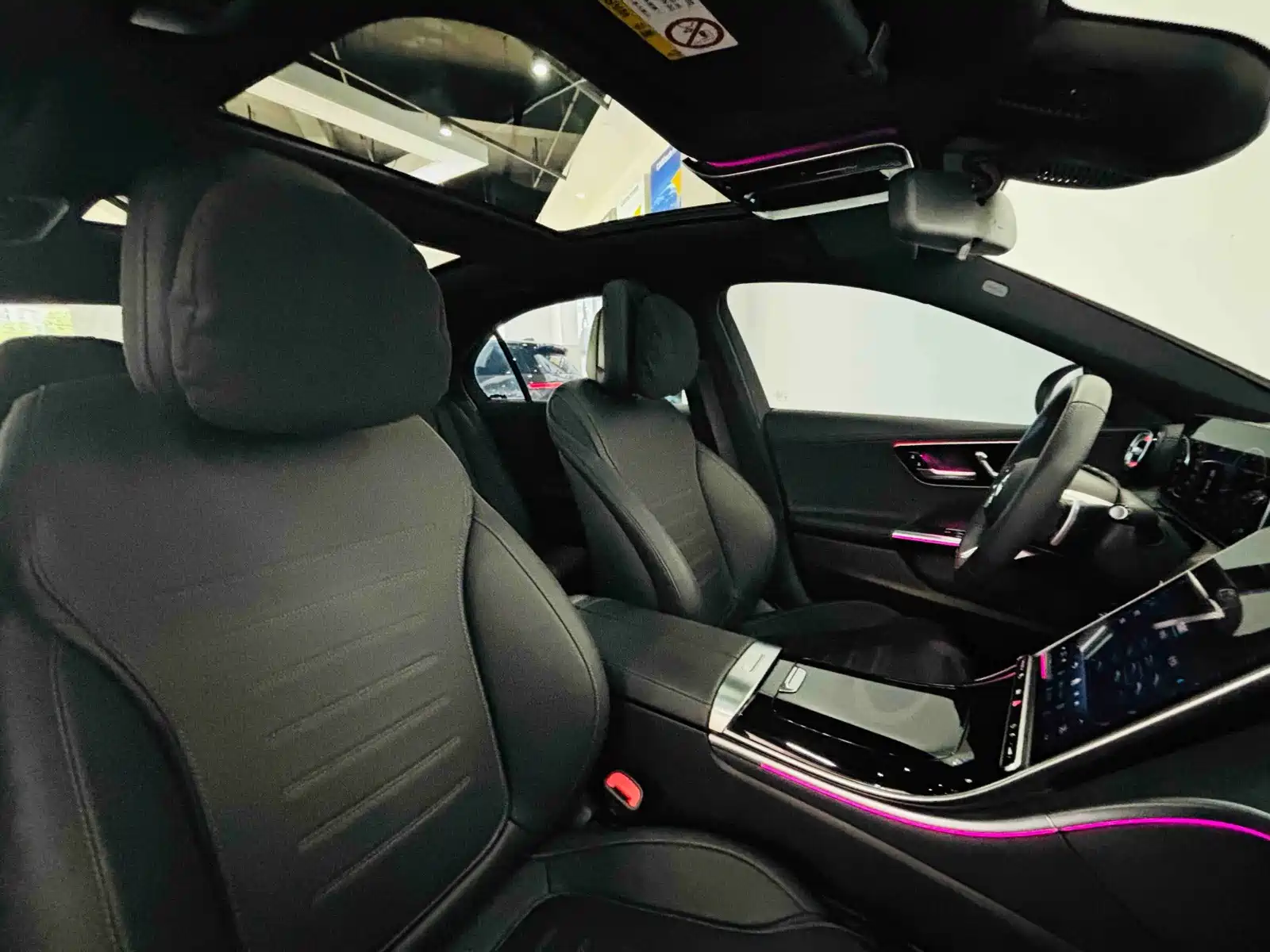 Фото 29 - Mercedes-Benz C-Class