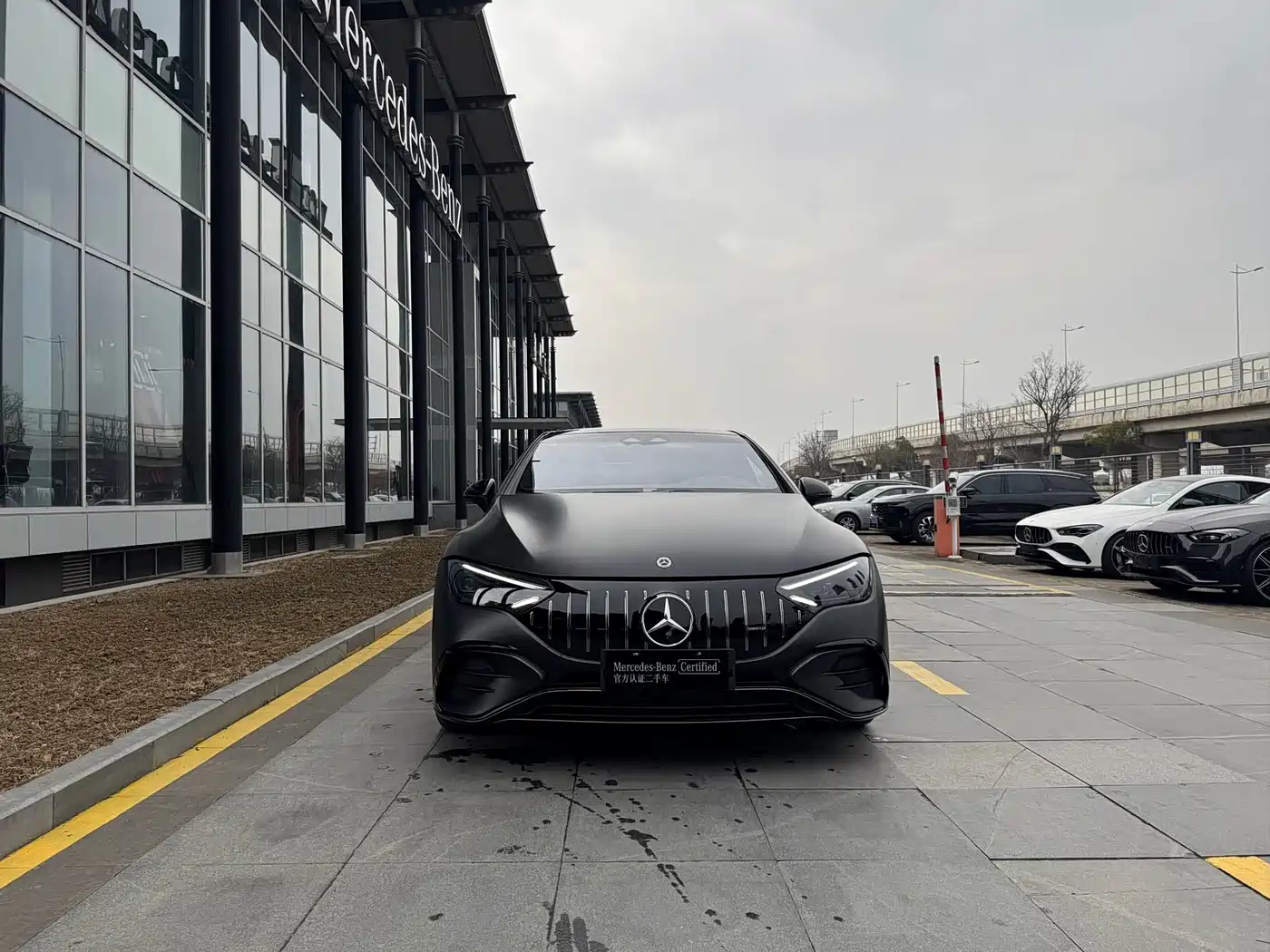 MERCEDES-BENZ EQE AMG