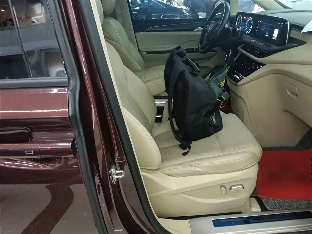 Buick GL8 2022 ES Landmark 653T Premium фото 25