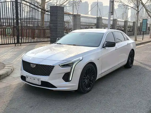 CADILLAC CT6
