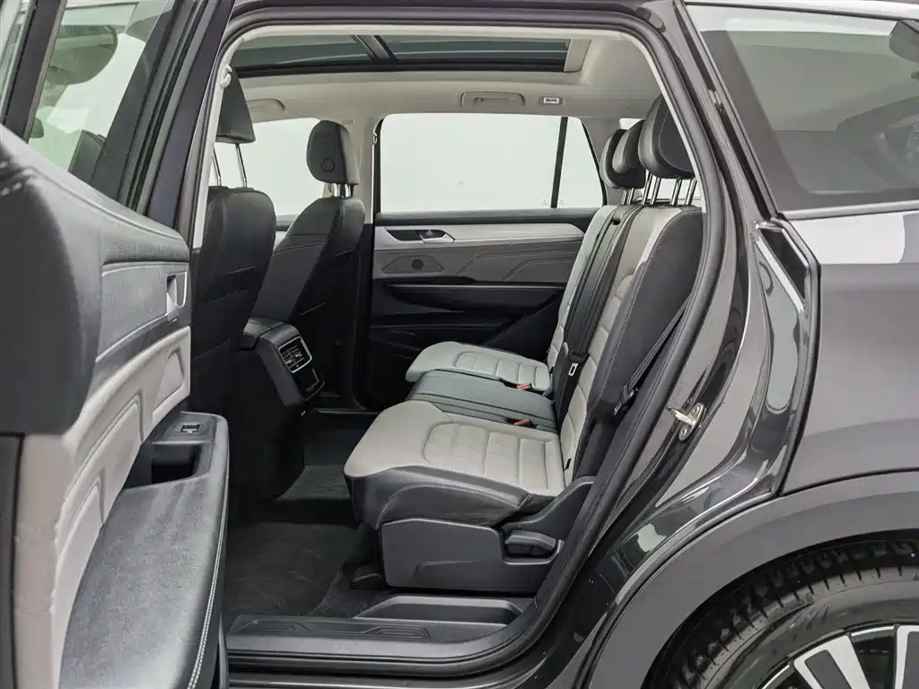 Volkswagen Talagon 2024 330TSI Luxury Cruise Shared Edition фото 15