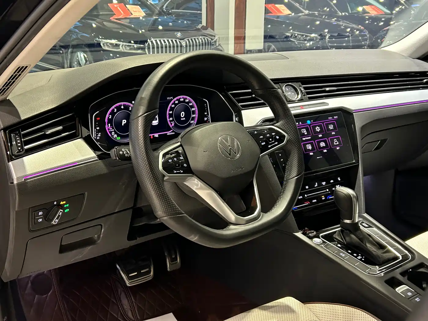 Volkswagen Magotan 2023 Model 2 Million Commemorative Edition 330TSI DSG Luxury фото 12