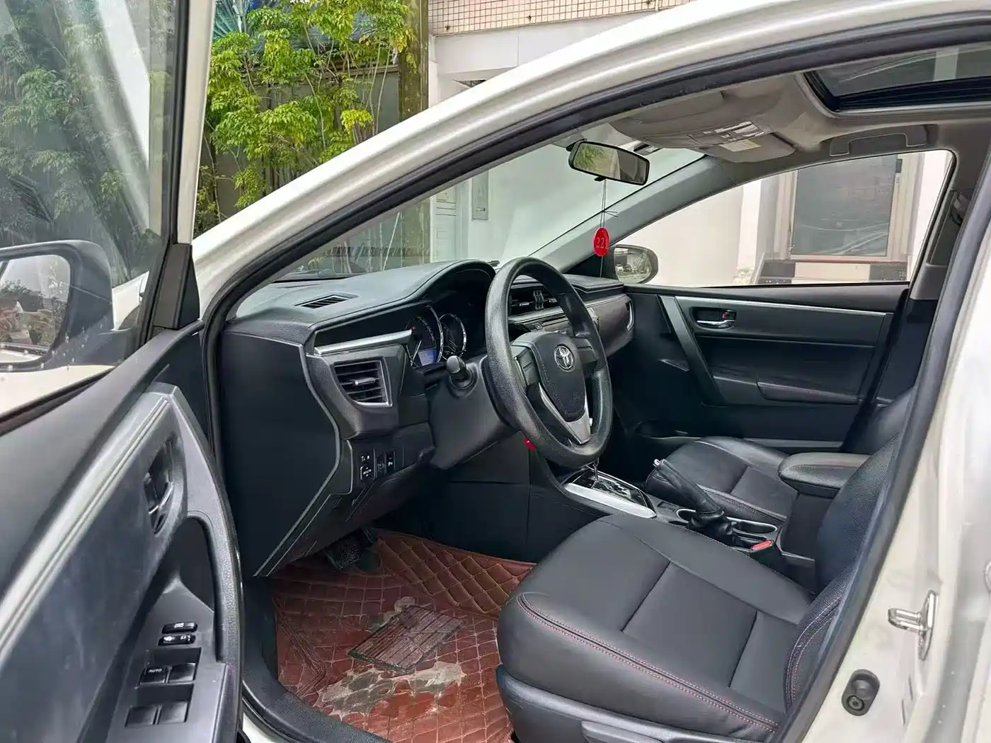 Toyota Levin 2016 1.6G CVT Elite Edition фото 4