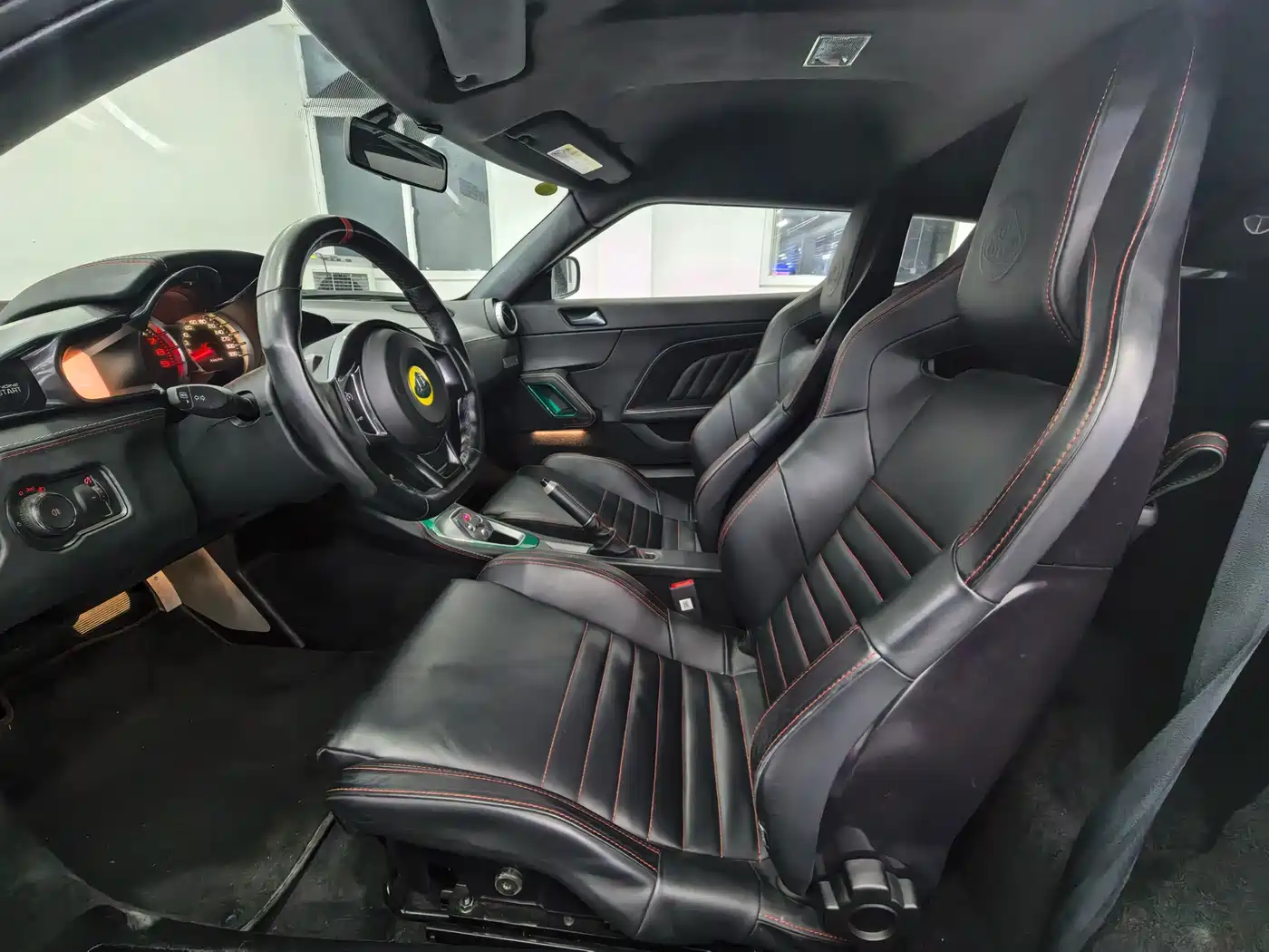 LOTUS SPORTS CAR EVORA