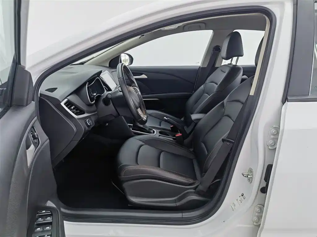 Chevrolet Monza 2020 Mild Hybrid Redline 320T Dual-Clutch Joy Edition фото 10
