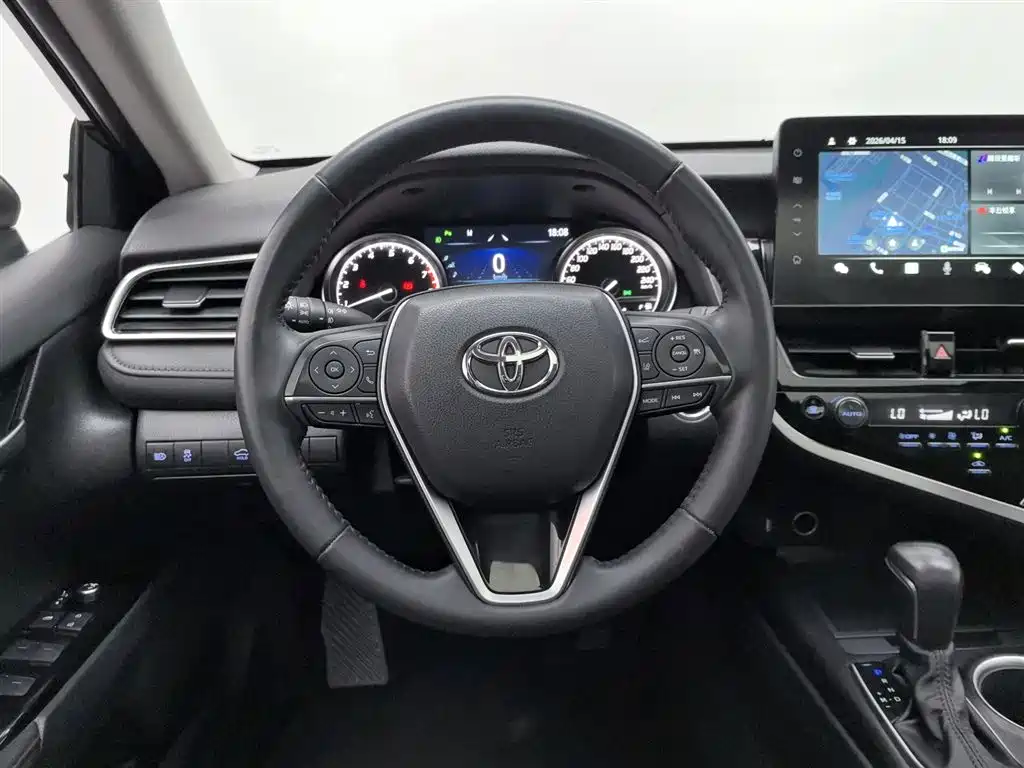 Toyota Camry 2021 2.0G Luxury Edition фото 11