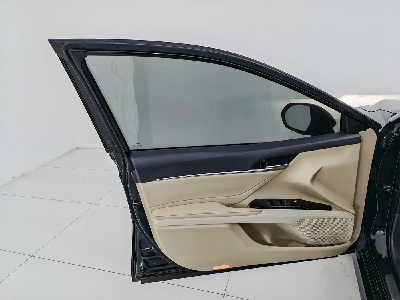 Toyota Camry 2021 2.0G Luxury Edition фото 11