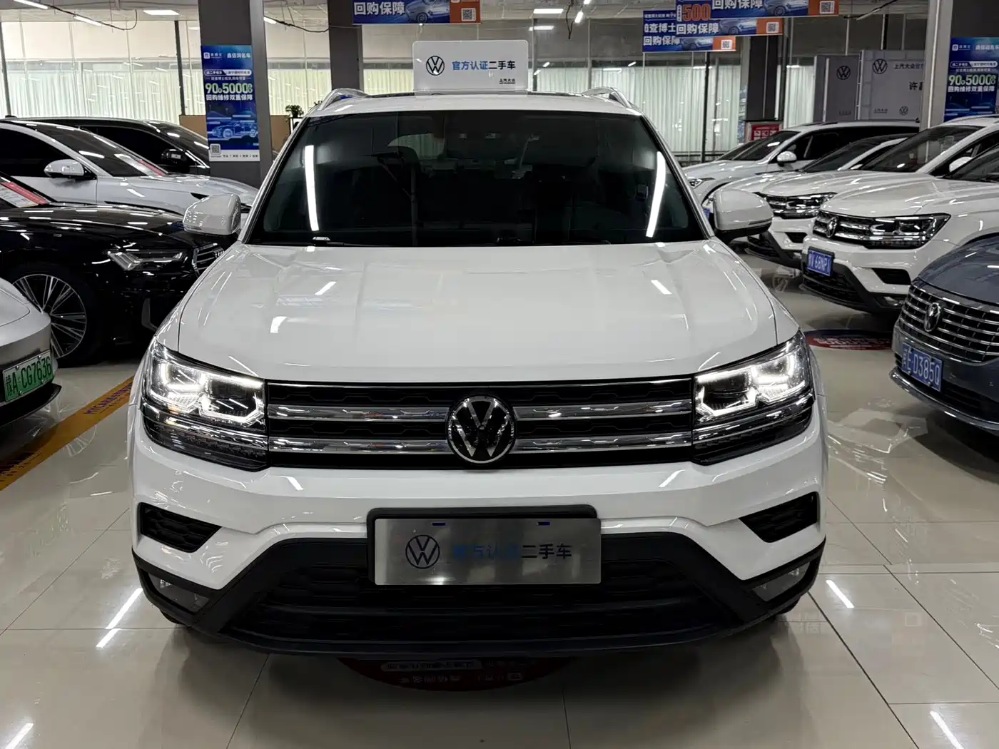 Volkswagen Tharu 2022 280TSI FWD Luxury Edition фото 2
