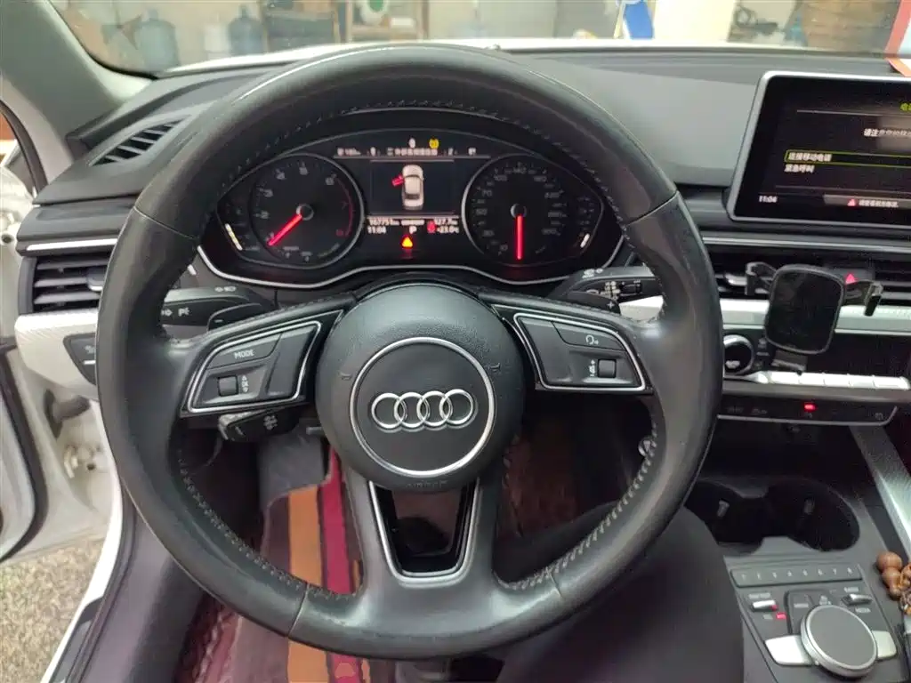 Audi A4L 2017 Plus 40 TFSI Fashion фото 3