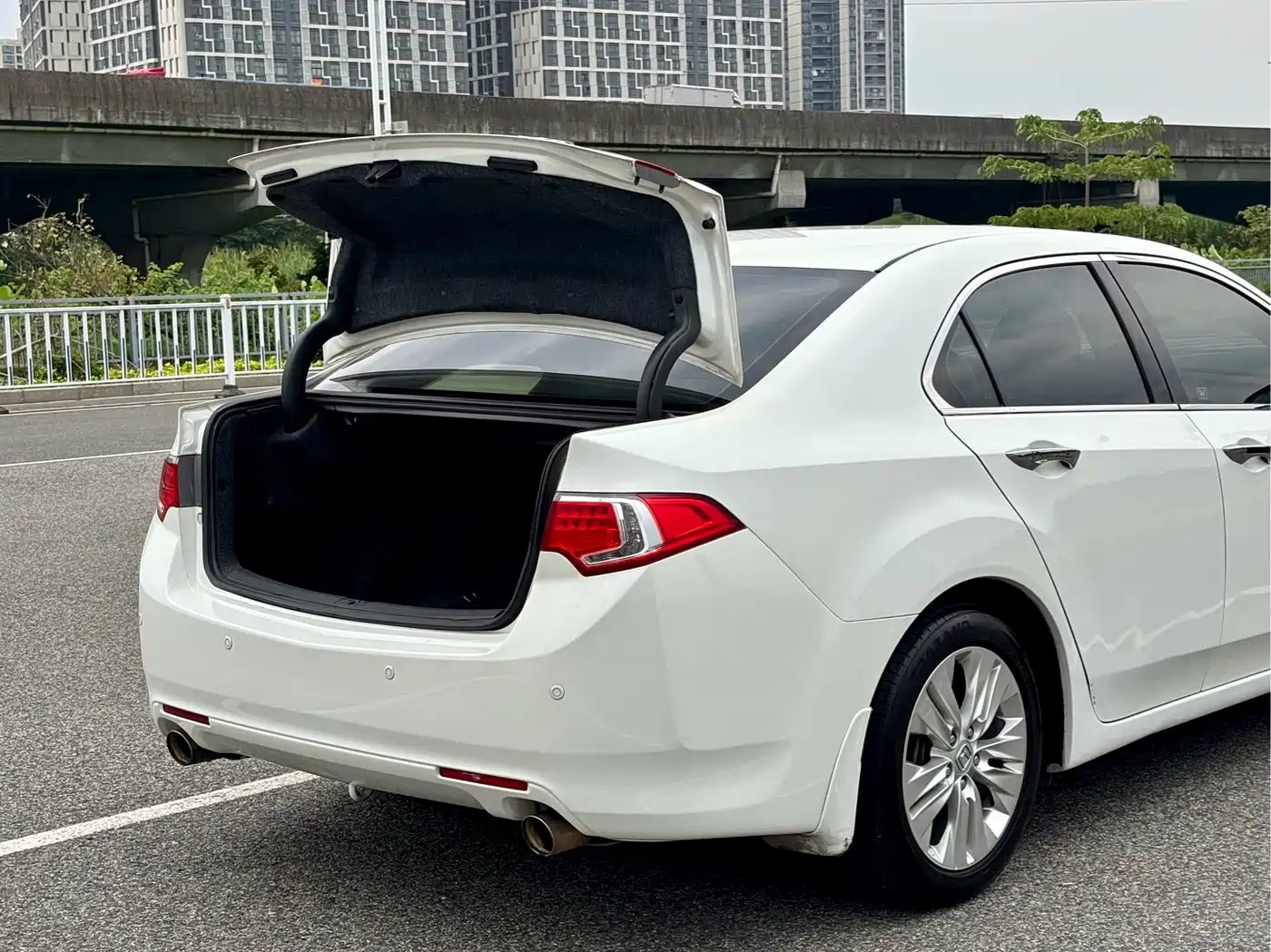 Honda Spirior 2013 2013 2.4L Premium Edition