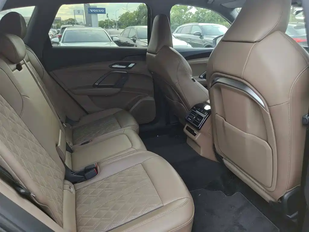 Audi Q5L 2026 2026 Luxury Sport 150kW