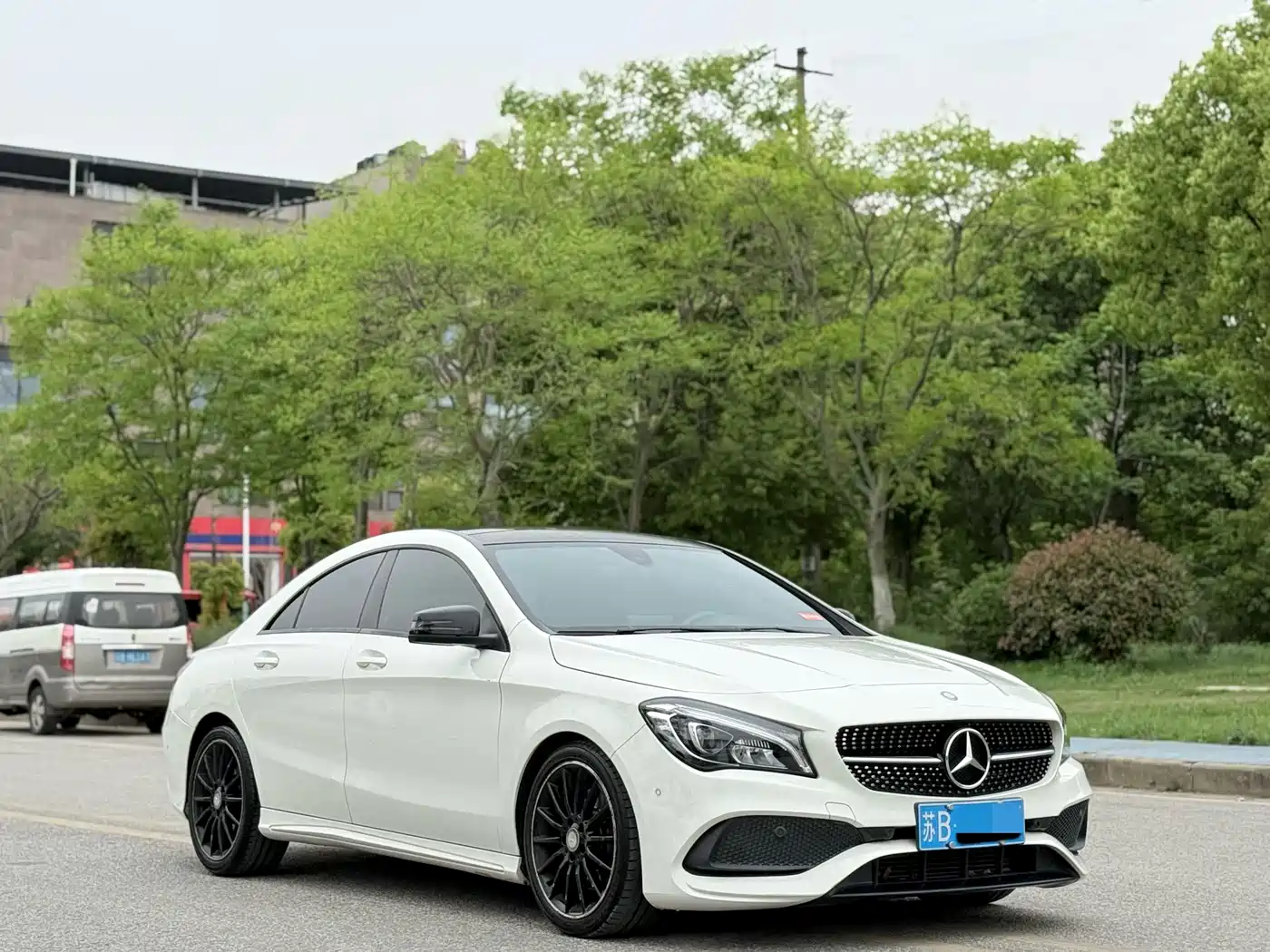Mercedes-Benz CLA (Import) 2016 CLA 220 4MATIC фото 3