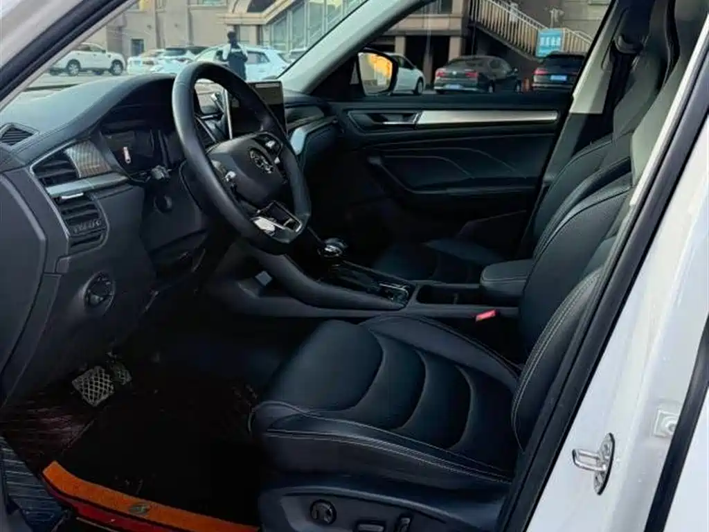 Škoda Kodiaq 2022 Facelift TSI330 5-seat FWD Luxury Edition фото 9