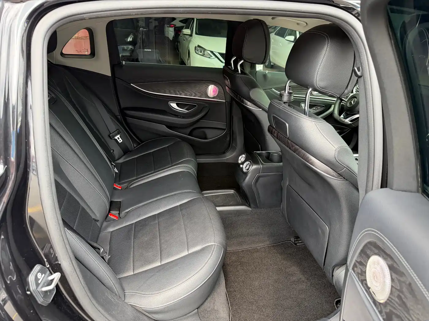 Mercedes-Benz E-Class 2017 E 200 L 4MATIC фото 18