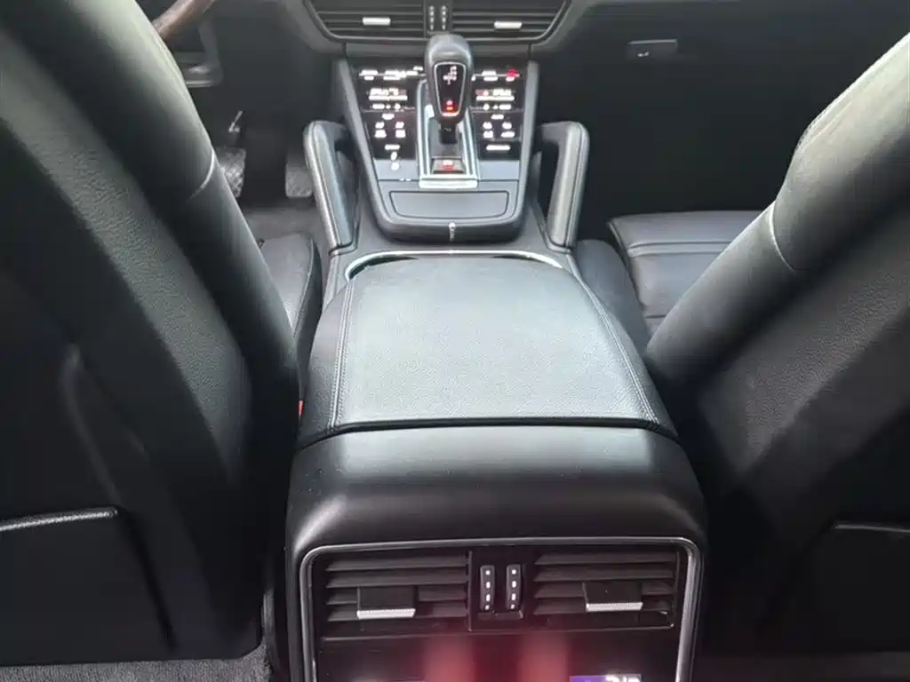 Porsche Cayenne 2018 Cayenne 3.0T фото 19
