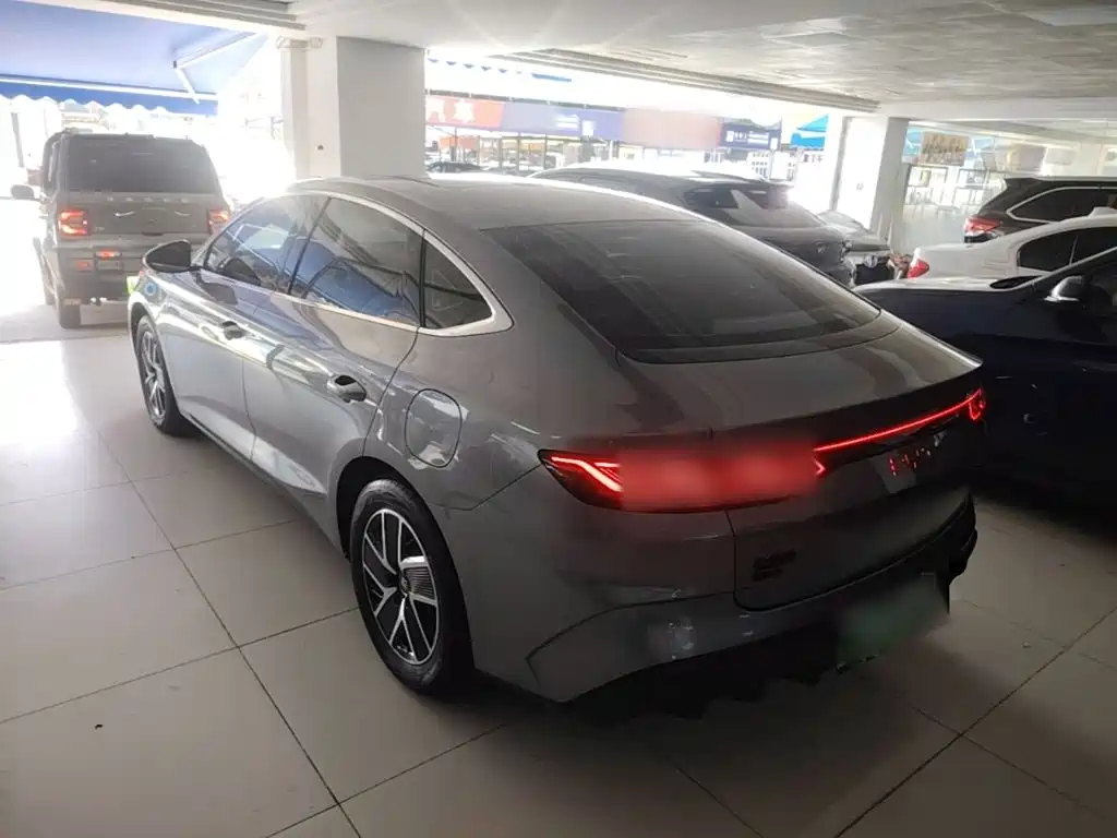 BYD Qin L 2024 2024 DM-i 120KM Leading