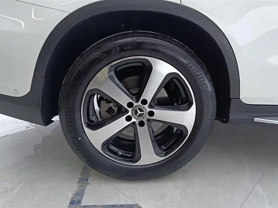 Mercedes-Benz GLC 2022 Facelift III GLC 260 L 4MATIC Dynamic фото 6