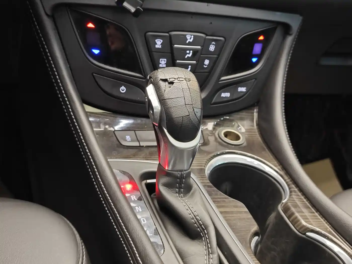 Buick Envision Plus 2018 20T 2WD Leading фото 17