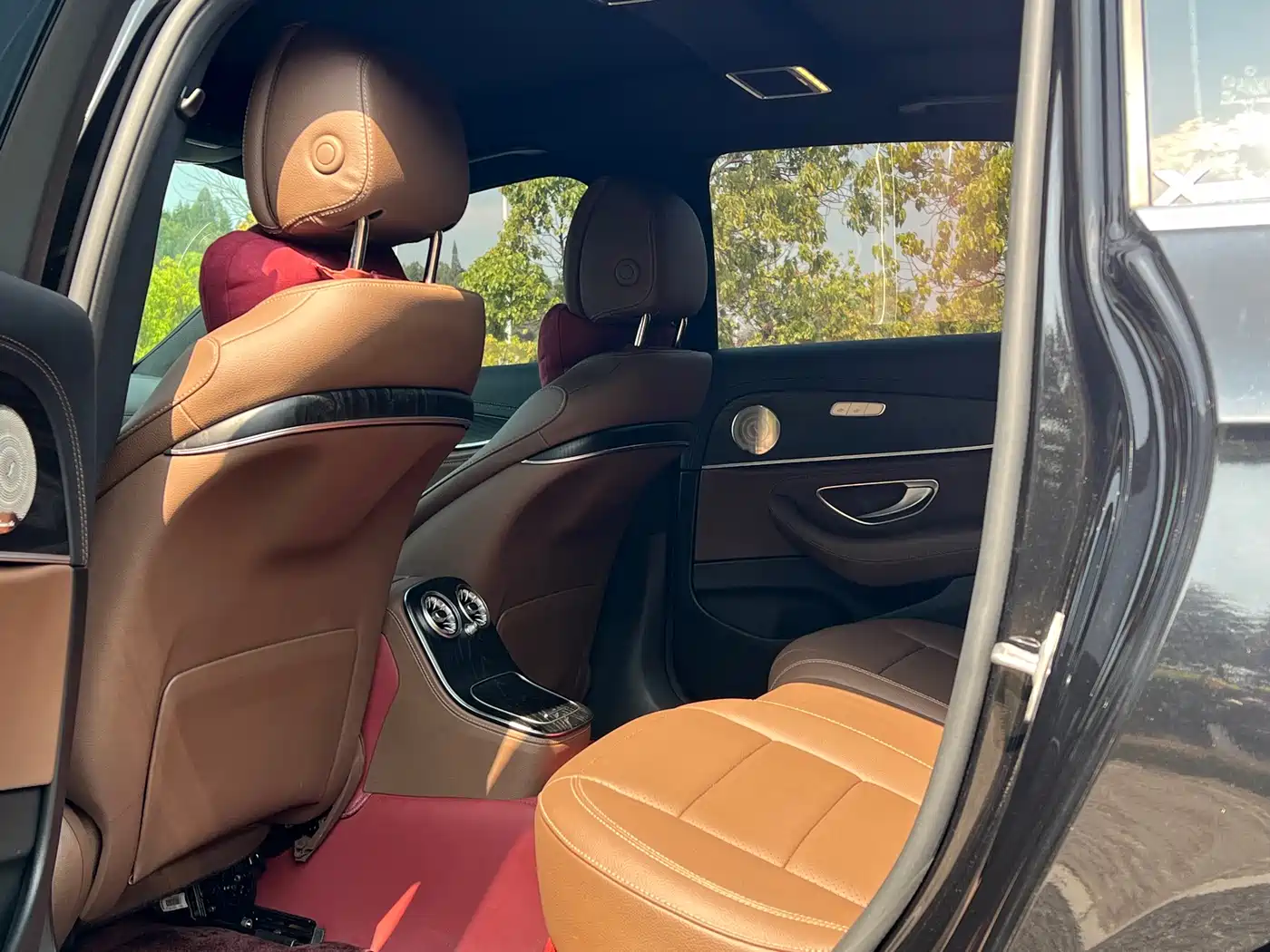 Mercedes-Benz E-Class 2023 E 260 L Sport фото 6
