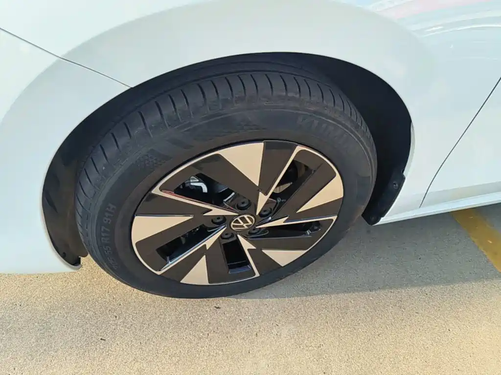 Volkswagen Sagitar 2026 2025 300TSI DSG Mid-range Edition