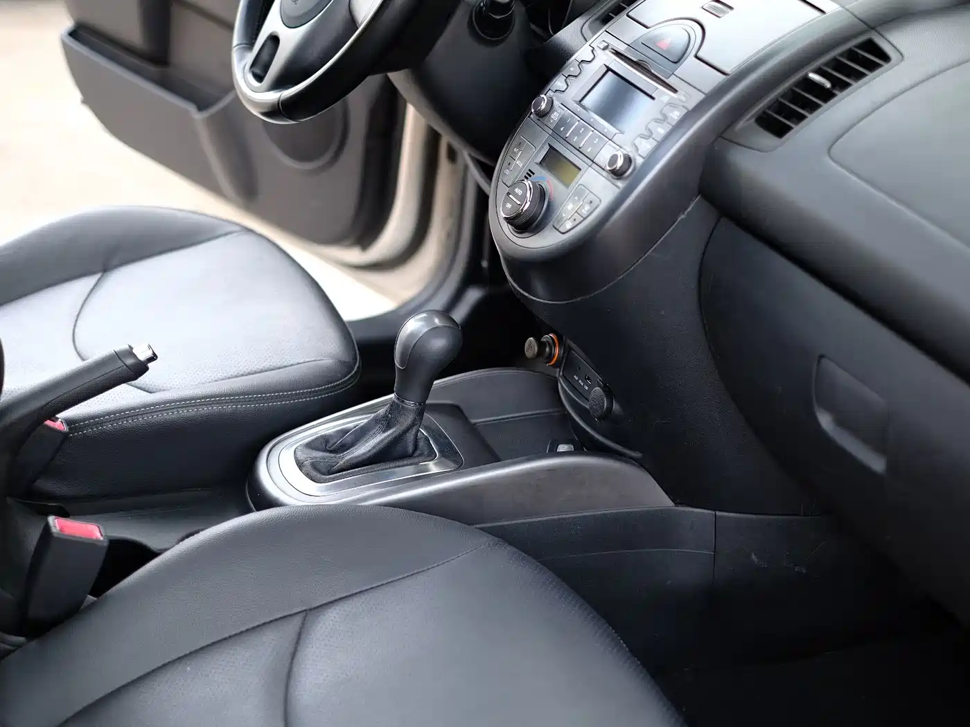 Kia Soul 2015 2013 1.6L AT Premium