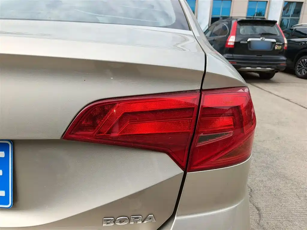 Volkswagen Bora 2018 1.5L Automatic Comfort фото 8