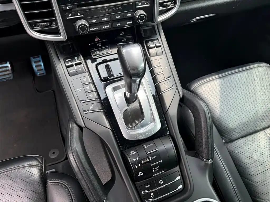 Porsche Cayenne 2016 Cayenne 3.0T фото 8