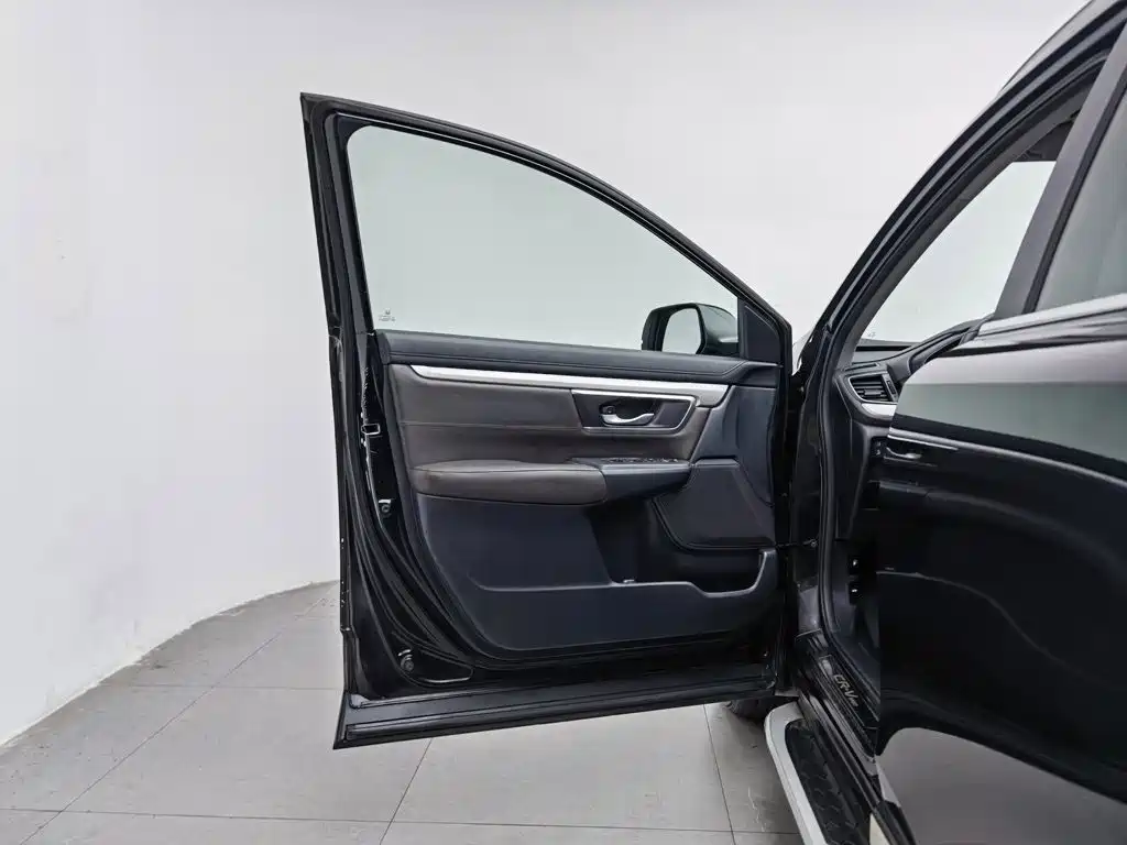 Фото 8 - Honda CR-V