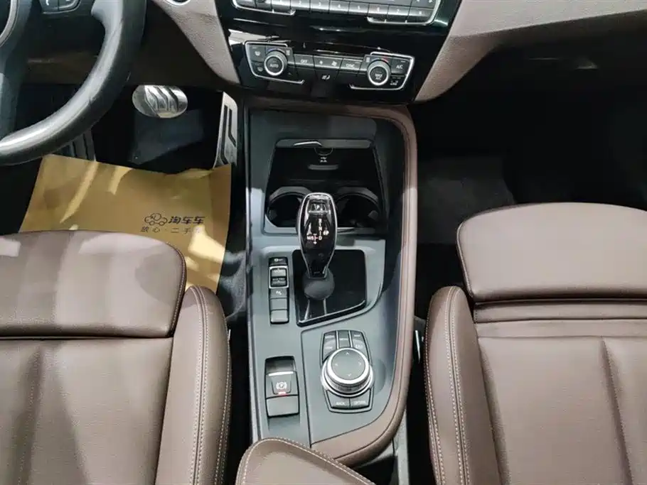 BMW X1 2022 sDrive25Li Leading фото 16