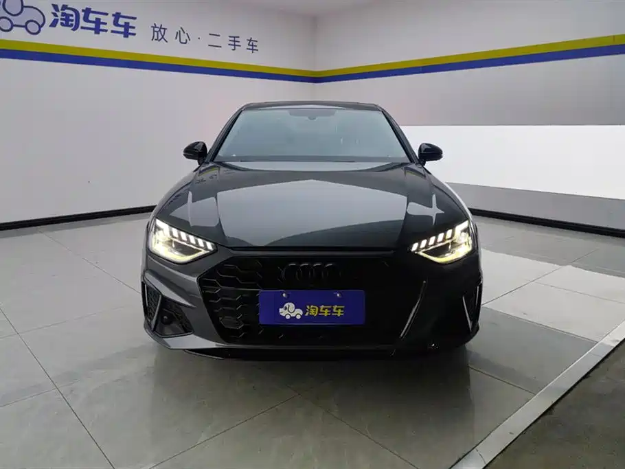 Audi A4L 2022 40 TFSI Luxury Dynamic фото 2