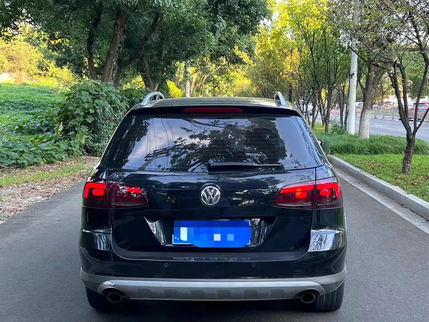Volkswagen Magotan (Import) 2012 Wagon 2.0TSI Comfort фото 3