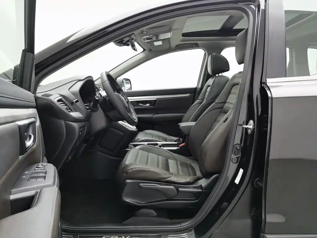 Фото 10 - Honda CR-V