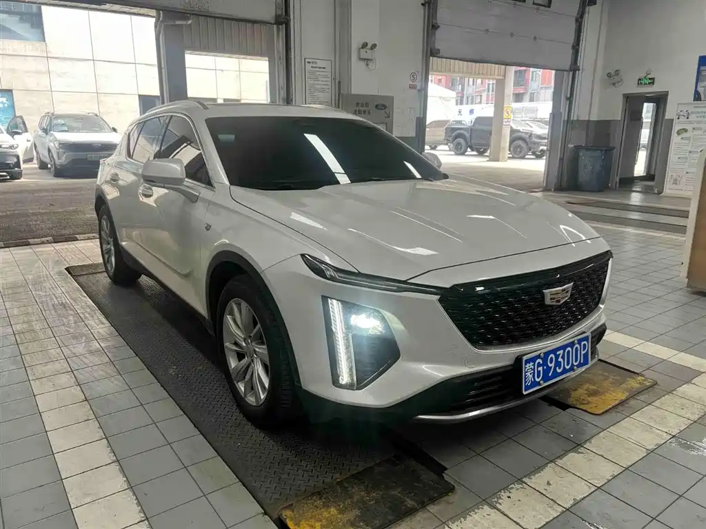 CADILLAC GT4