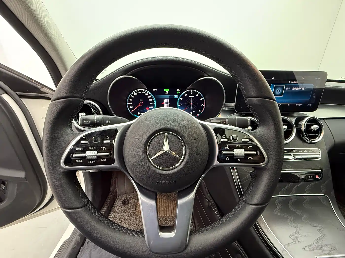 Mercedes-Benz C-Class 2019 Facelift C 260 L Sport фото 9