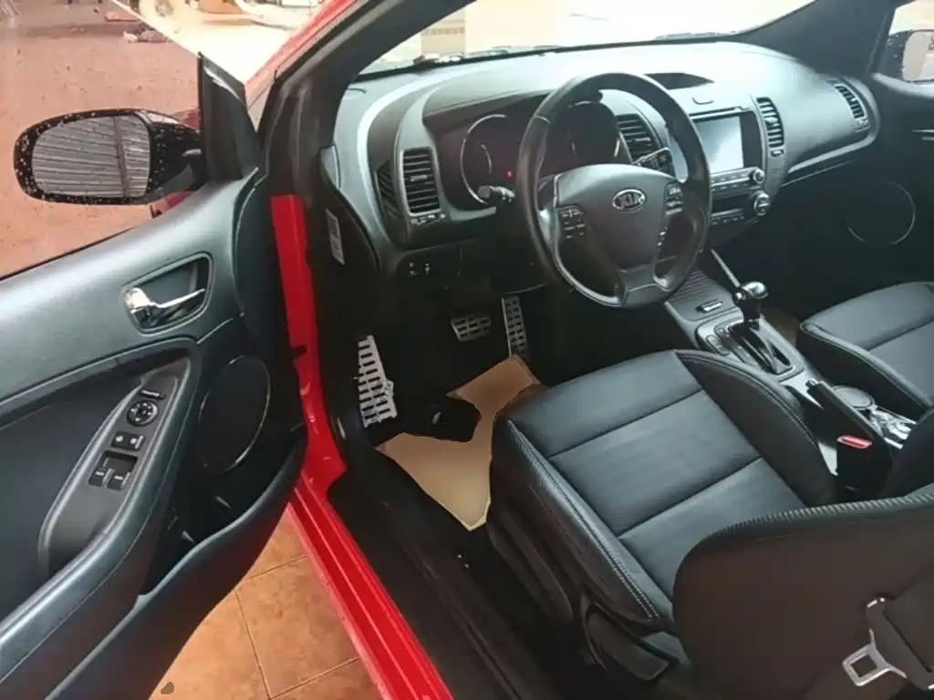 Kia Shuma 2015 2014 1.6T Luxury (China V)
