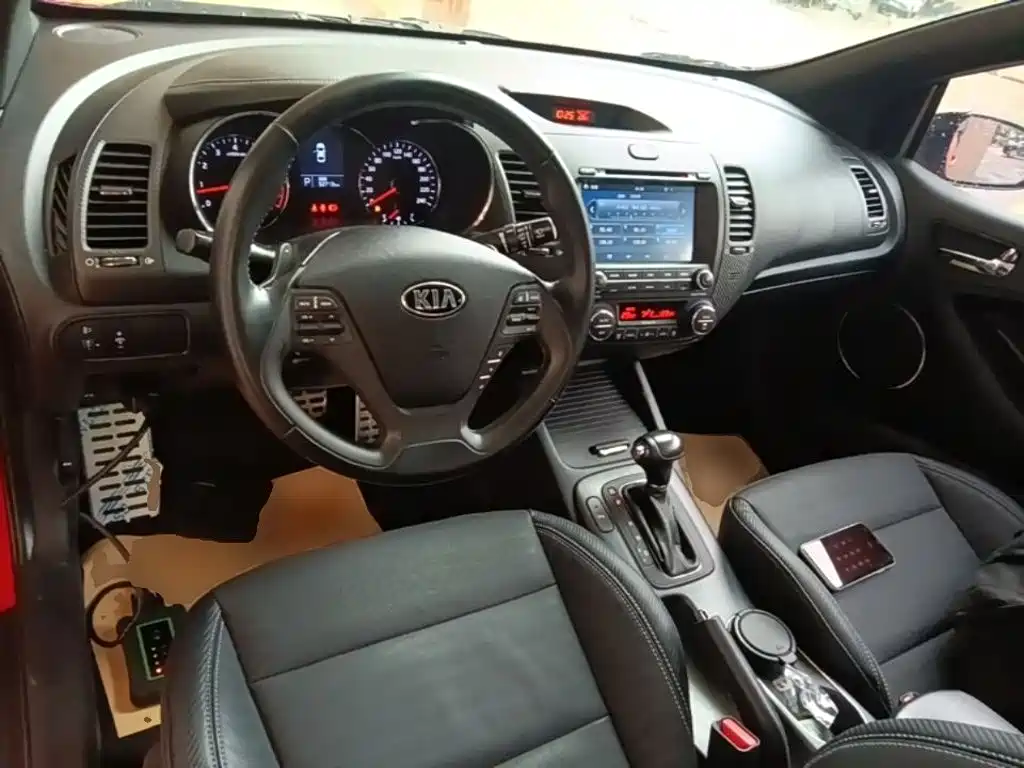 Kia Shuma 2015 2014 1.6T Luxury (China V)