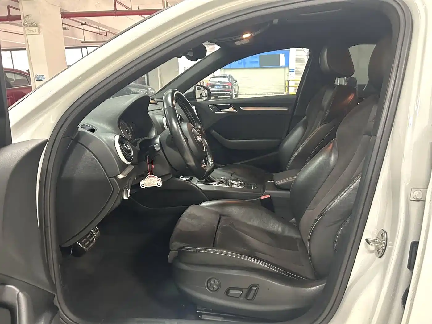Audi S3 2015 S3 2.0T Limousine фото 5