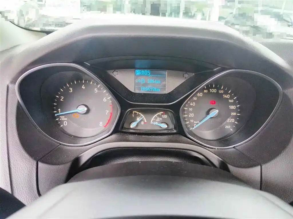 Фото 4 - Ford Focus