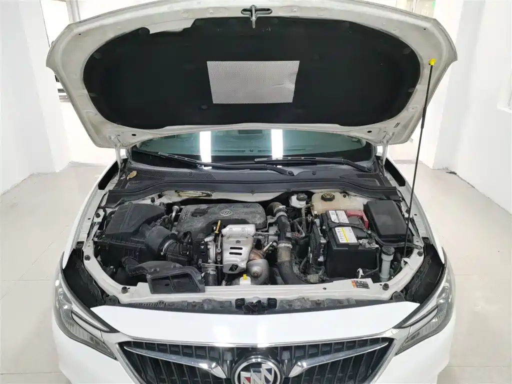 Buick Excelle 2018 15T Dual Clutch Elite (China V) фото 16