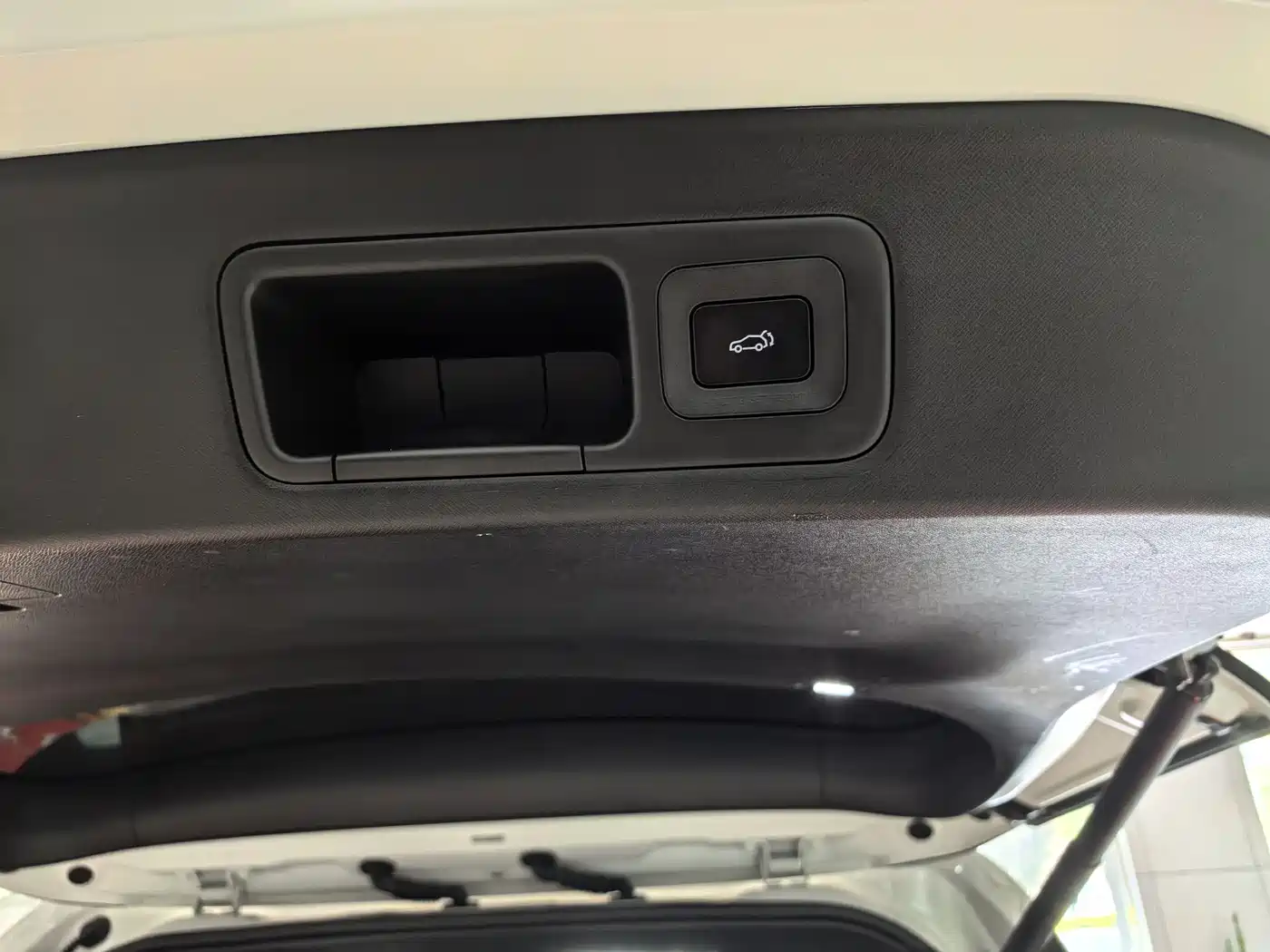 GAC Trumpchi Trumpchi M8 2023 Master Series Dual Hybrid Flagship Edition фото 20