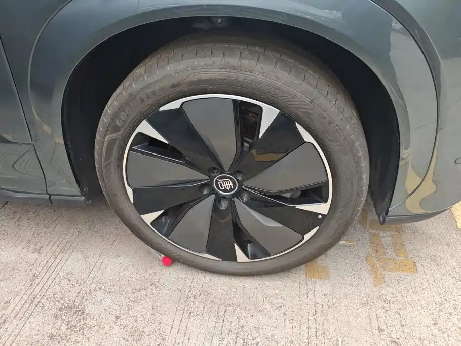 BYD Tang L 2025 2025 DM 175KM Drone Player Edition